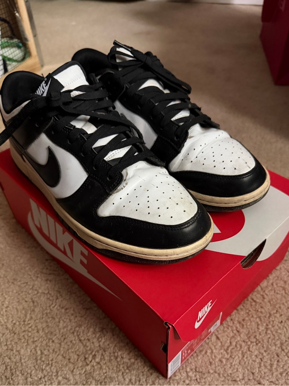 Nike Low Retro Panda Dunks
